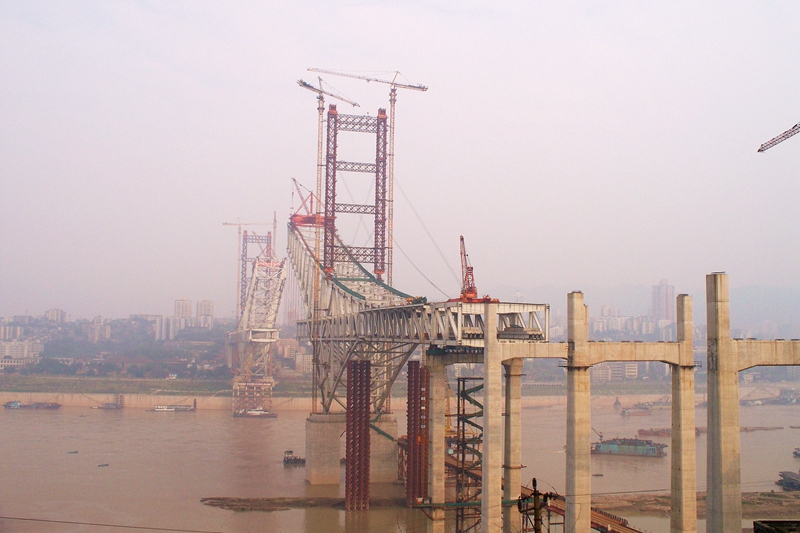 10参建时为世界上跨度最大的拱桥——重庆朝天门大桥（2009年）.jpg